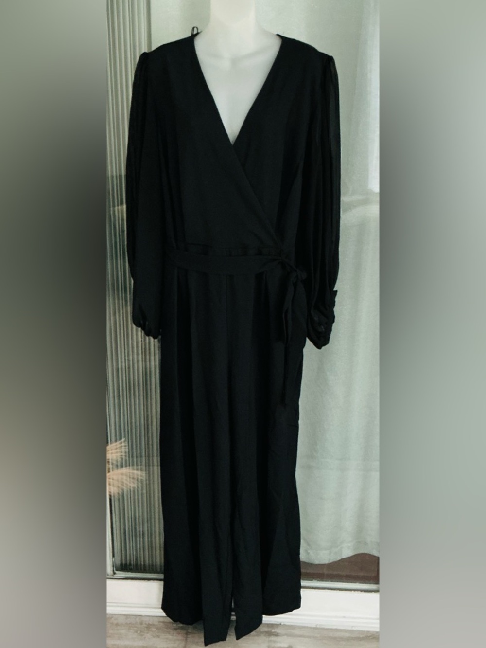 Donna Ricco women's solid black jumpsuit featuring sheer sleeves - Picture 3 of 12